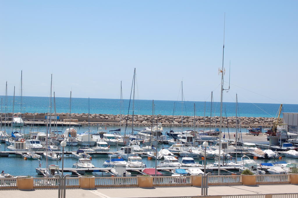 4R Meridia Mar Hospitalet De L'Infant Exterior foto